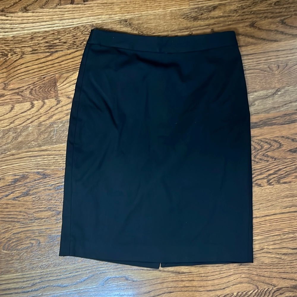 Size 2, all black banana Republic pencil skirt worn once